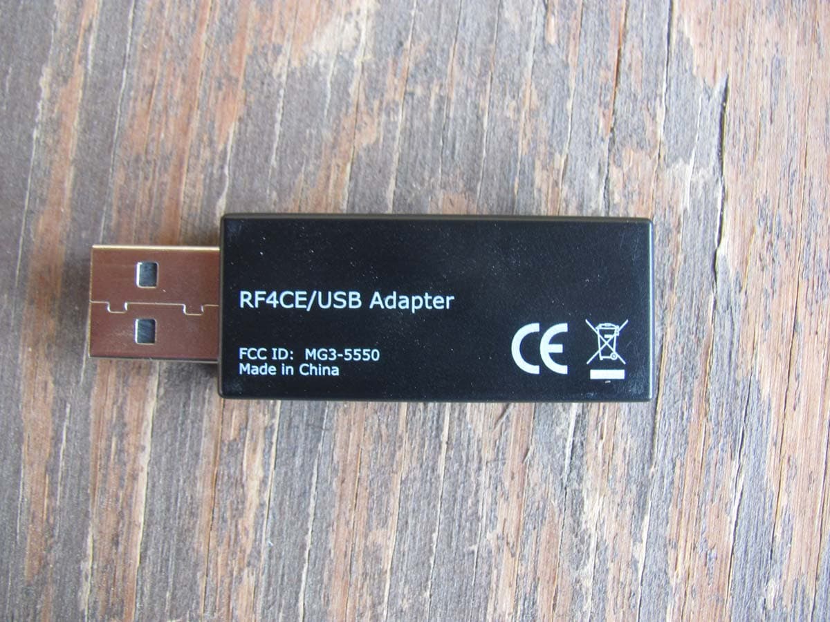 UEI RF4CE USB Dongle 2012 - FCC ID MG3-5550 - Universal Electronics Inc (3)