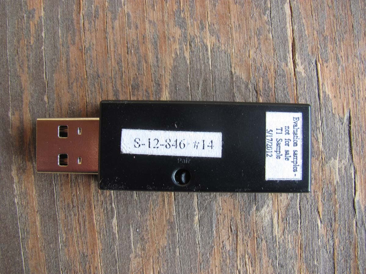 UEI RF4CE USB Dongle 2012 - FCC ID MG3-5550 - Universal Electronics Inc (2)
