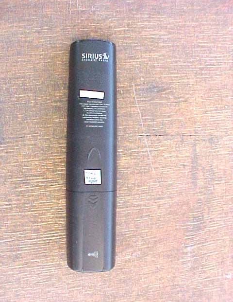 Sirius LCD Remote - FCC ID MG310000 - Universal Electronics Inc (2)
