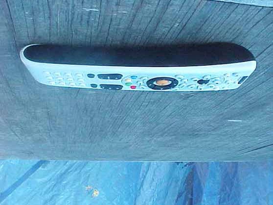 DirecTV Custom Device - FCC ID MG32081 - Universal Electronics Inc (4)