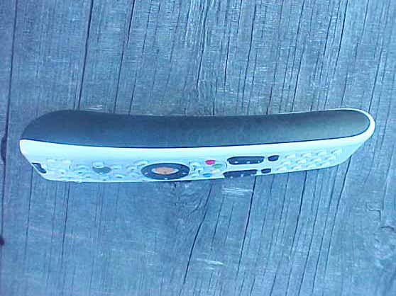 DirecTV Custom Device - FCC ID MG32081 - Universal Electronics Inc