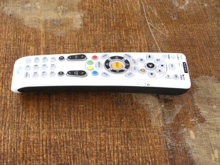 DirecTV RC32RF - FCC ID MG32481 - Universal Electronics Inc (5)