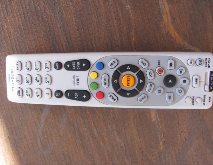 DirectV RC 65R Remote 2010 - FCC ID MG32993 - Universal Electronics Inc