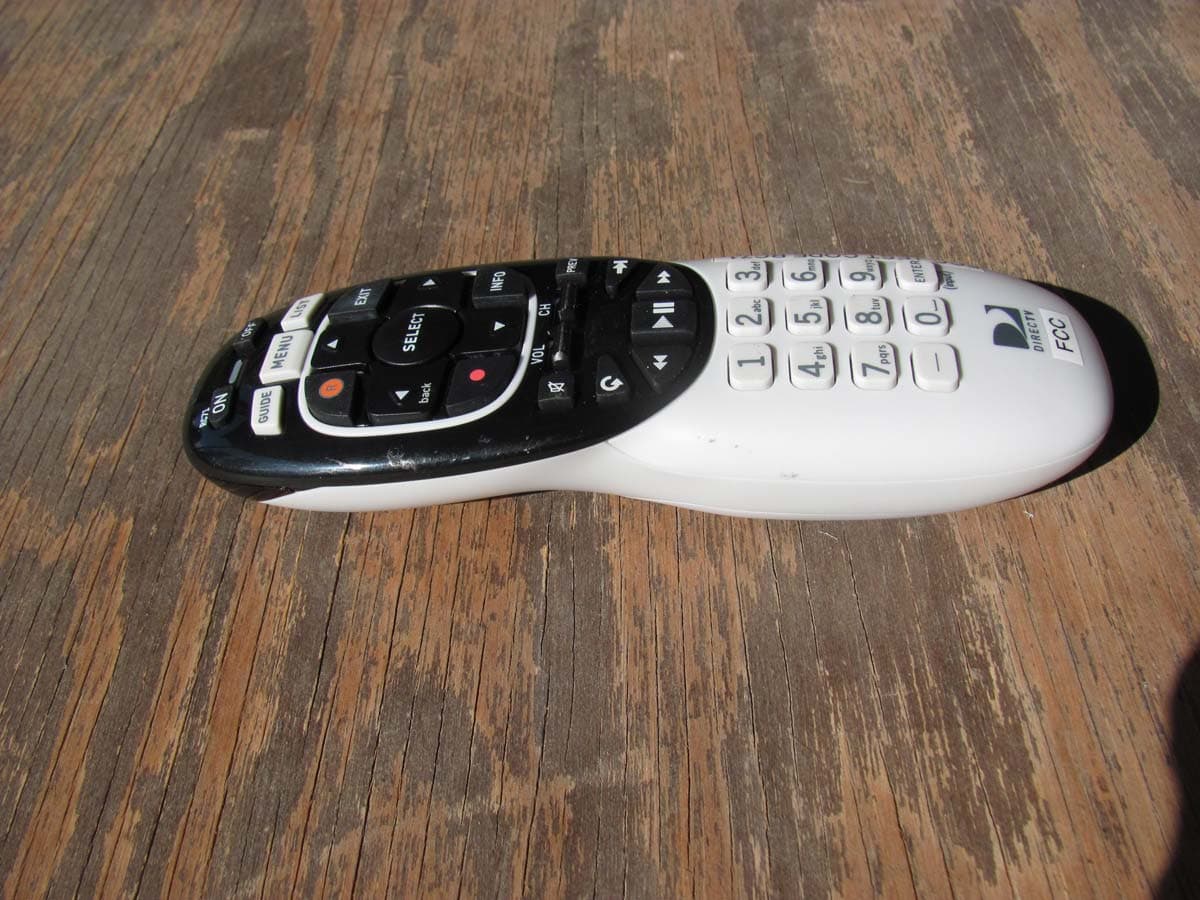 DirectV RC71 RF4CE 2012 - FCC ID MG33004 - Universal Electronics Inc (2)