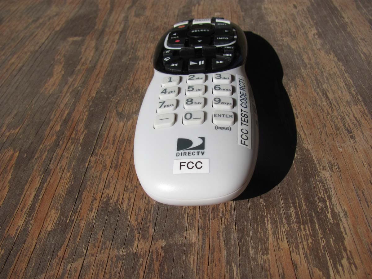 DirectV RC71 RF4CE 2012 - FCC ID MG33004 - Universal Electronics Inc (5)