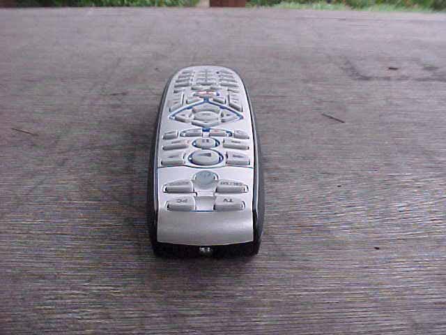 Giuliani PC Remote 2005 - FCC ID MG33010 - Universal Electronics Inc (3)