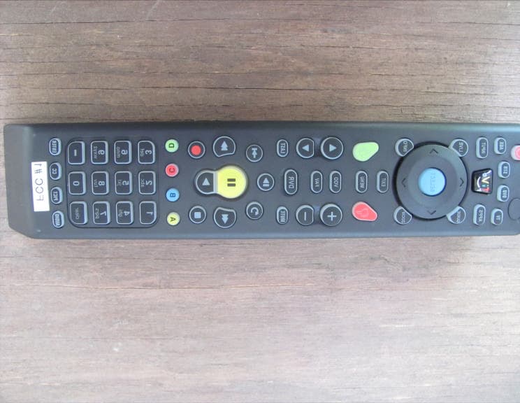 Insignia cTV RF Remote 2010 - FCC ID MG38881-R - Universal Electronics Inc