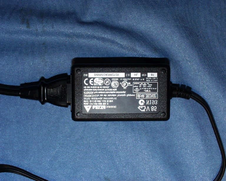 2.4GHz Wireless Monitor/Projector Adapter - FCC ID MKZWJTL02682 - OTC Wireless Inc