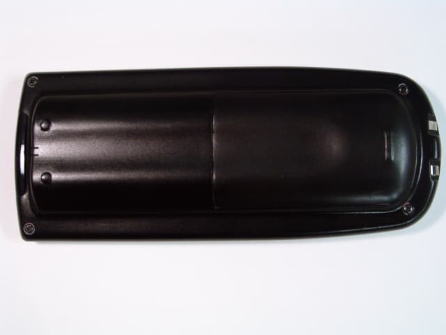 Remote Control Transmitter - FCC ID MMURTI0300 - Remote Technologies Inc (3)