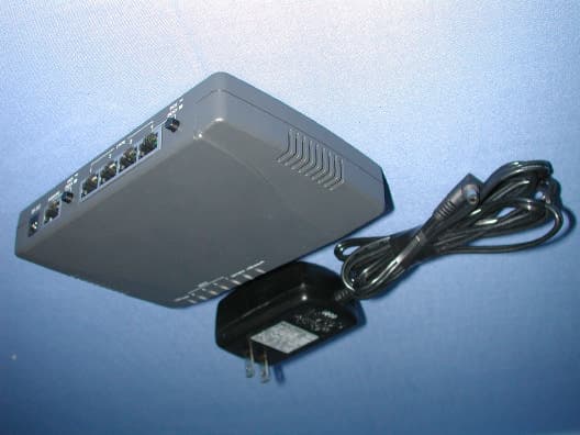 IP Sharing Fast EtherSwitch For Cable/ xDSL Modem - FCC ID MQ4CAS1040 - Abocom Systems Inc