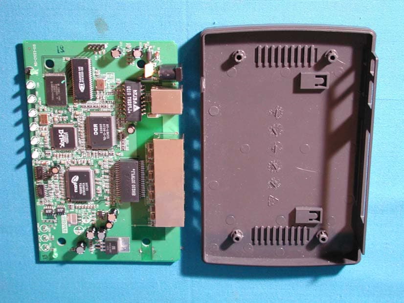 IP Sharing + Etherned for Cable/xDSL Modem - FCC ID MQ4CAS2042 - Abocom Systems Inc (4)