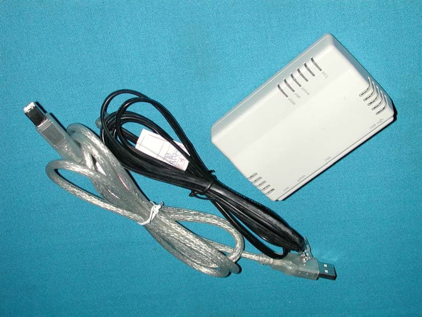 USB 1M HomePNA & 10/100M Fast Ethernet Adapter - FCC ID MQ4UHF1KB - Abocom Systems Inc (2)