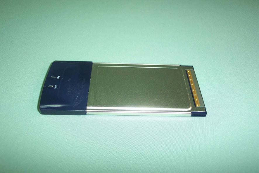 802.11b Wireless LAN CardBus PC Card - FCC ID MQ4WB2550 - Abocom Systems Inc