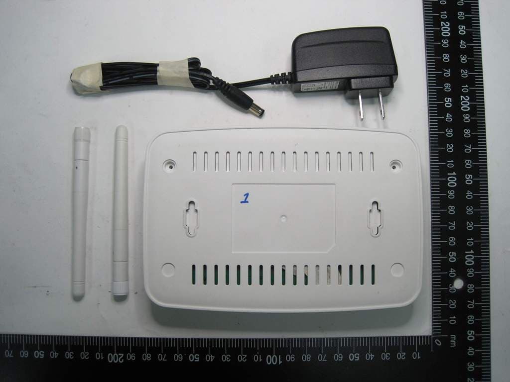 802.11b/g/n Wireless Router - FCC ID MQ4WR5501 - Abocom Systems Inc (3)