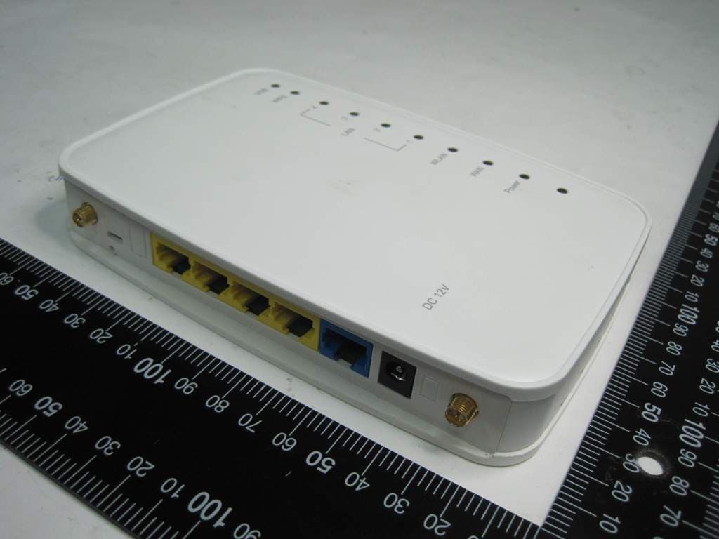 802.11b/g/n Wireless Router - FCC ID MQ4WR5501 - Abocom Systems Inc (5)