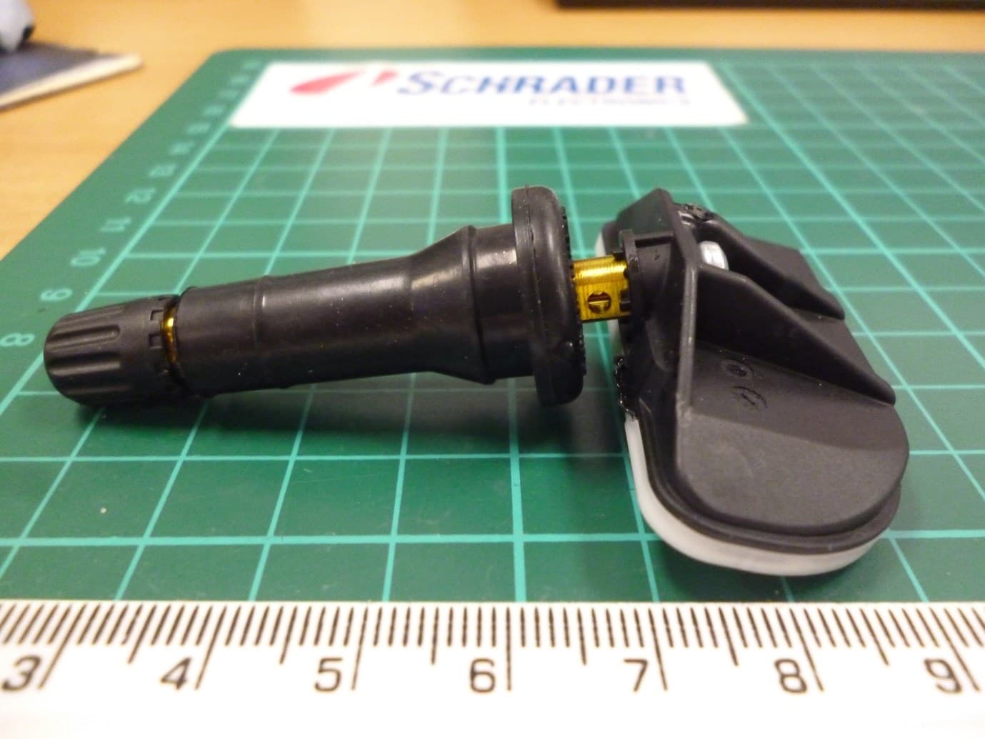 Tyre Pressure Monitor - FCC ID MRXAHMPD4 - Schrader Electronics (4)