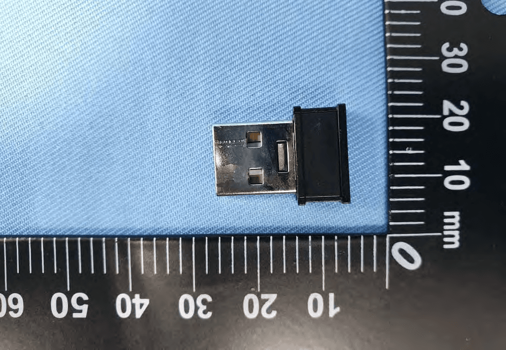 Wireless Keyboard and Mouse Set CW100 (Dongle) - FCC ID MSQ-DG-CW100-D - ASUSTeK Computer Inc