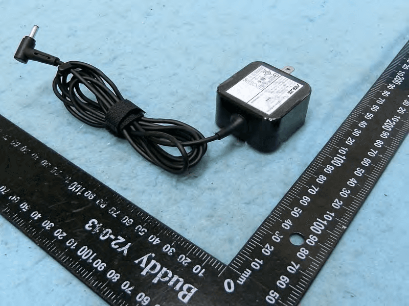 AXE6600 Tri Band WiFi Router - FCC ID MSQ-RTAXIC00 - ASUSTeK Computer Inc (2)
