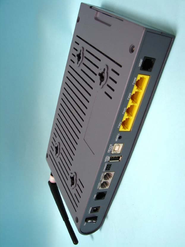 Wireless ADSL Router - FCC ID MSQAAM6KTPB2 - ASUSTeK Computer Inc (3)