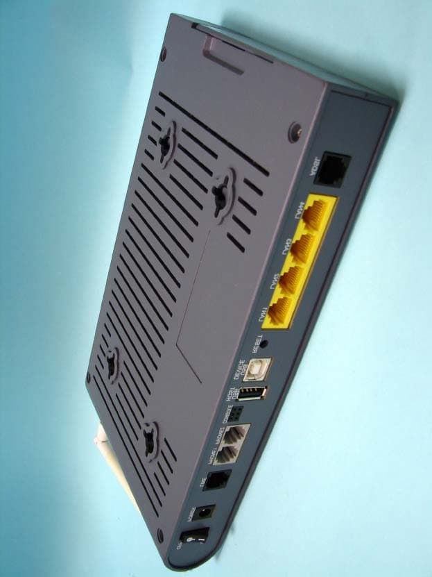 Wireless ADSL Router - FCC ID MSQAAM6KTPB2 - ASUSTeK Computer Inc (4)
