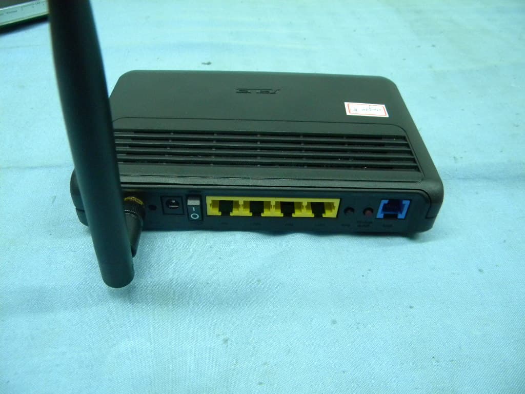 Wireless Home Gateway - FCC ID MSQDSLN10 - ASUSTeK Computer Inc (4)