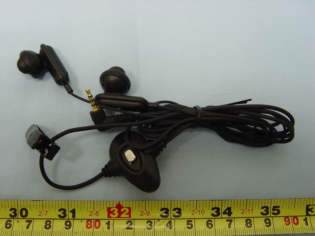 QUAD-BAND SMART PHONE - FCC ID MSQP527 - ASUSTeK Computer Inc (1)