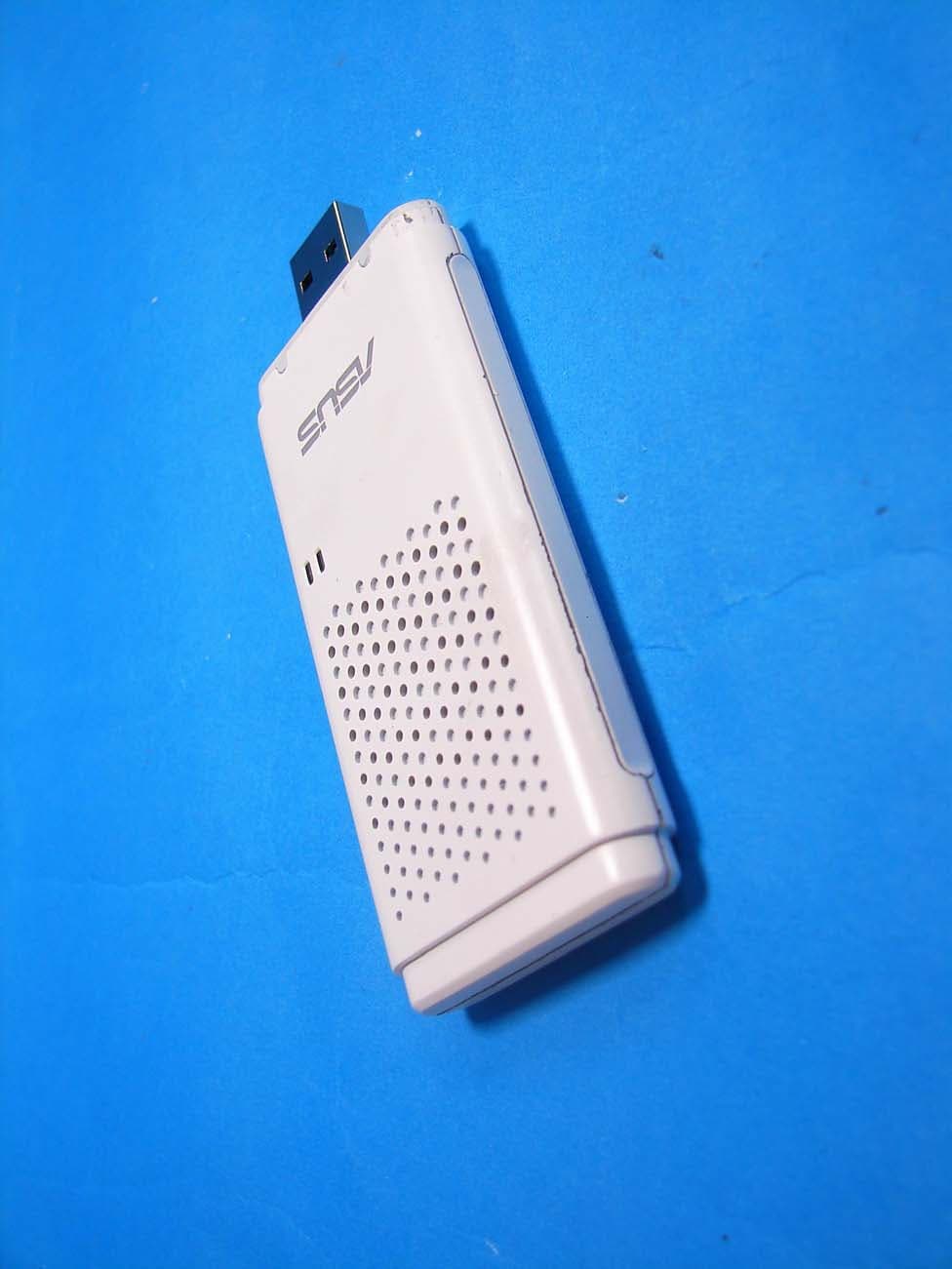 WIRELESS LOCAL AREA NETWORK ADAPTER - FCC ID MSQWL160W - ASUSTeK Computer Inc (2)
