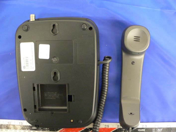 CDMA 800 MHz Wireless Deskphone - FCC ID MTFSX6P360C112005 - Telular Corporation (3)