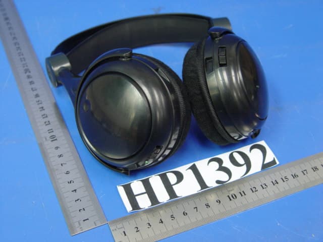Wireless Headphone Receiver - FCC ID MVAWHP141-001R - Uni-Art Precise Products Ltd