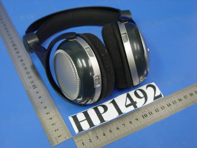 Wireless Headphone Receiver - FCC ID MVAWHP151-001R - Uni-Art Precise Products Ltd