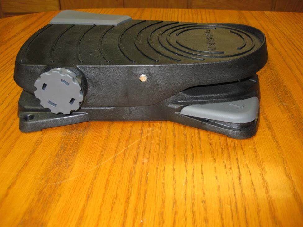 Wireless foot activated remote device - FCC ID MVU09291 - MotorGuide
