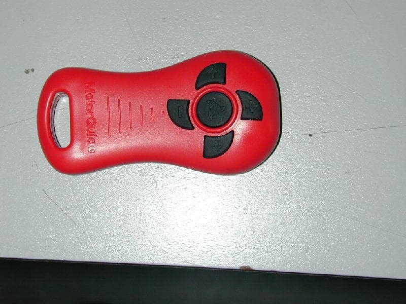 Remote control transmitter - FCC ID MVUDRC01 - MotorGuide