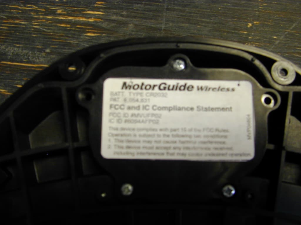 Remote Control Transmitter - FCC ID MVUFP02 - MotorGuide (3)