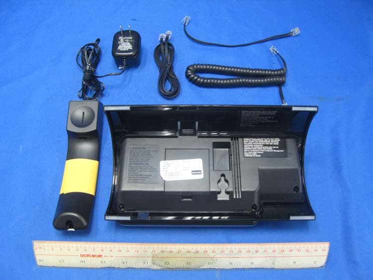1.9GHz Digital Modulation Cordless Phone with Caller ID and Speakerphone - FCC ID MZV2-5260A - Telefield Ltd. (4)