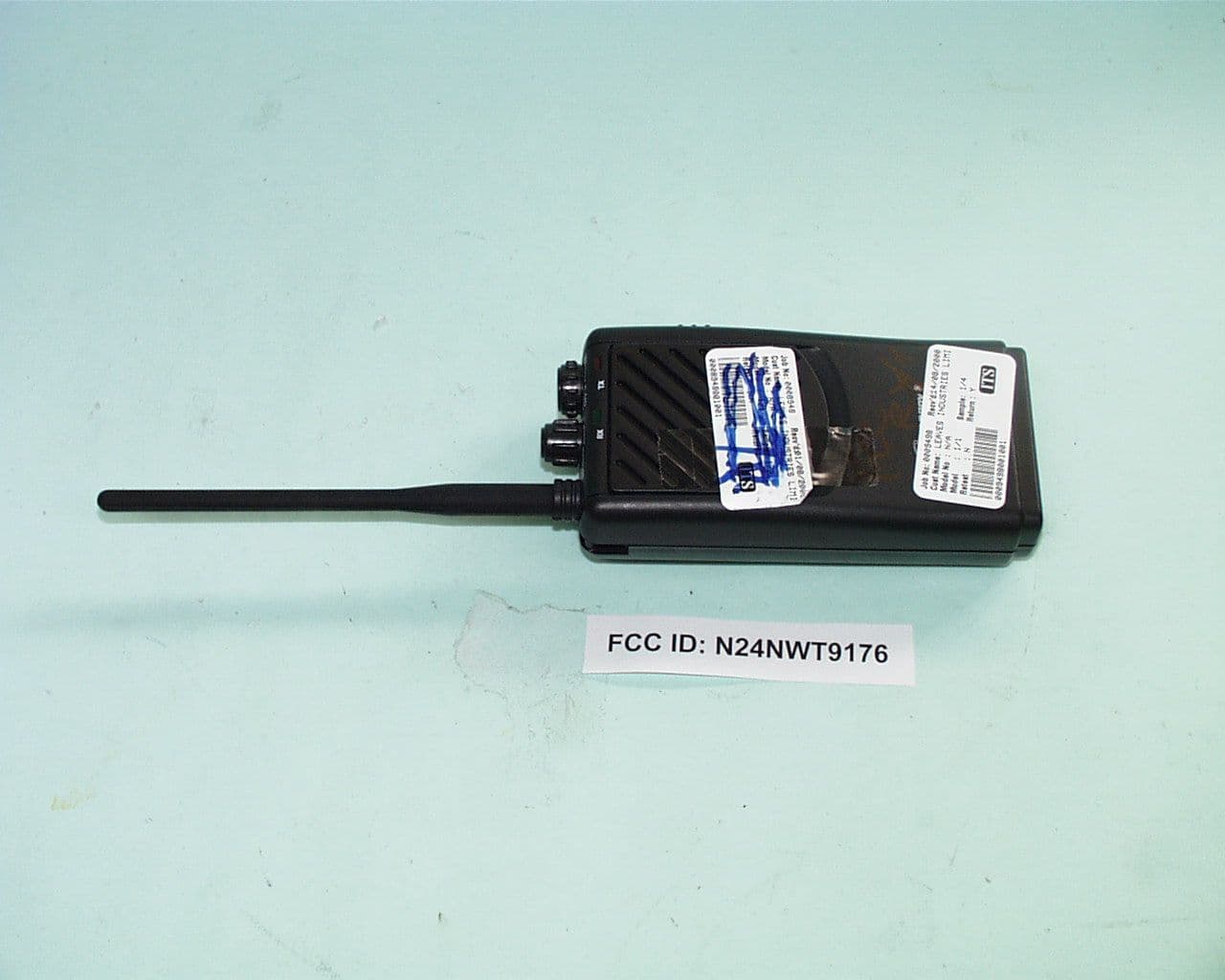 Radio Toy Walkie-Talkie - FCC ID N24NWT9176 - Leaves Industries Ltd.