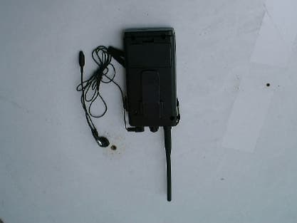 Walkie Talkie - FCC ID N24NWT9177A - Leaves Industries Ltd. (2)
