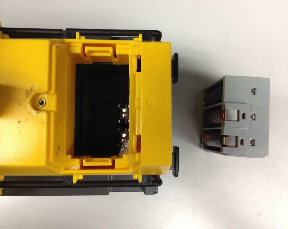 Radio Control Toys Transceiver (2.4GHz) - FCC ID N2T30669392 - geobra Brandstaetter Stiftung & CO KG (5)