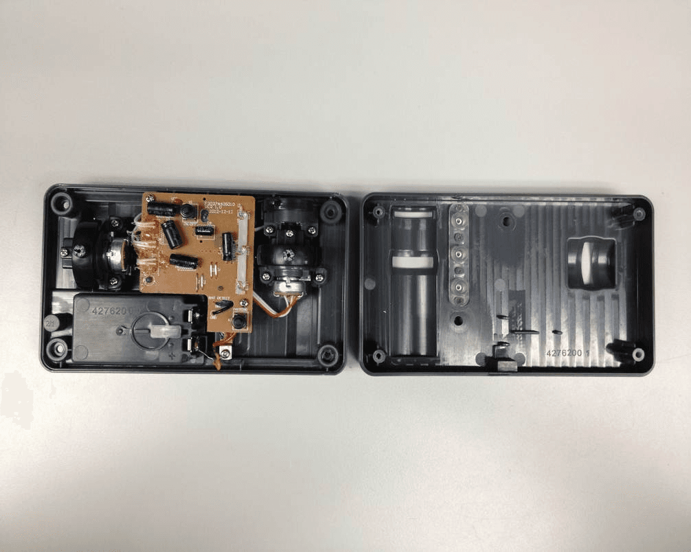 Radio Control Toy Transceiver (2.4GHz) - FCC ID N2T30808883 - geobra Brandstaetter Stiftung & CO KG