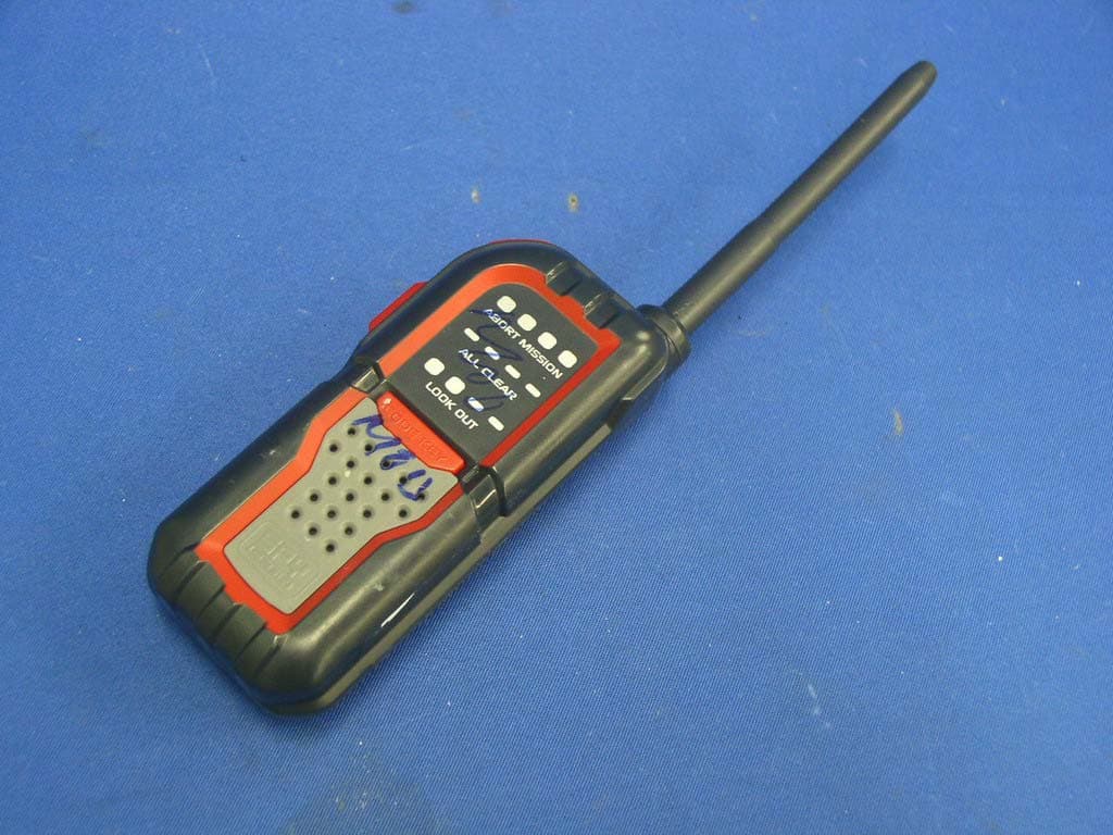 Toy Walkie Talkie - FCC ID N3ESPYWT70129A - Wild Planet Entertainment, Inc. (1)