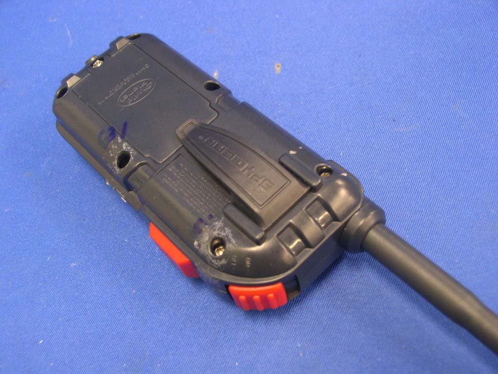 Toy Walkie Talkie - FCC ID N3ESPYWT70129A - Wild Planet Entertainment, Inc. (2)