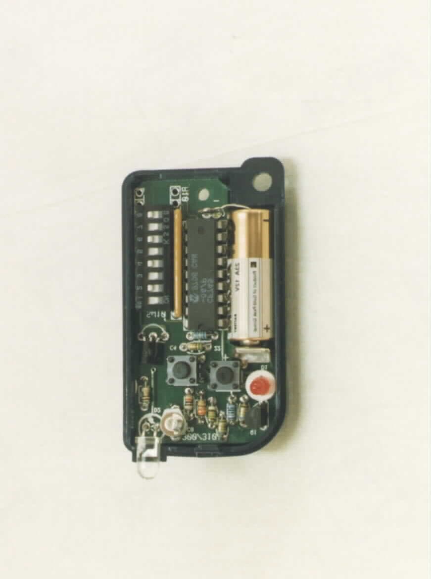 R\C Transmitter - FCC ID N55CARPER310 - Samhong Engineering Co, Ltd (4)