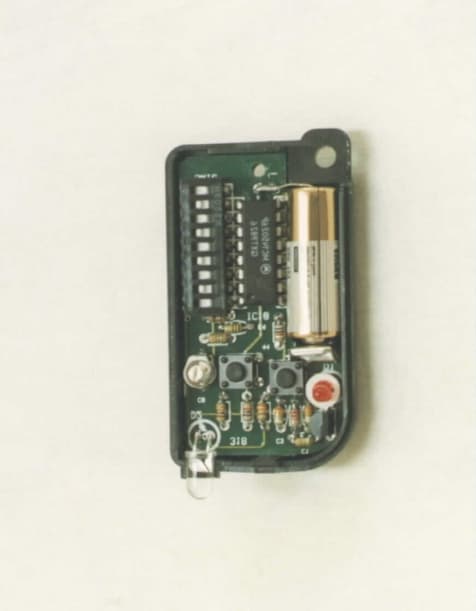 Auto Security System Transmitter - FCC ID N55CARPER318 - Samhong Engineering Co, Ltd (4)