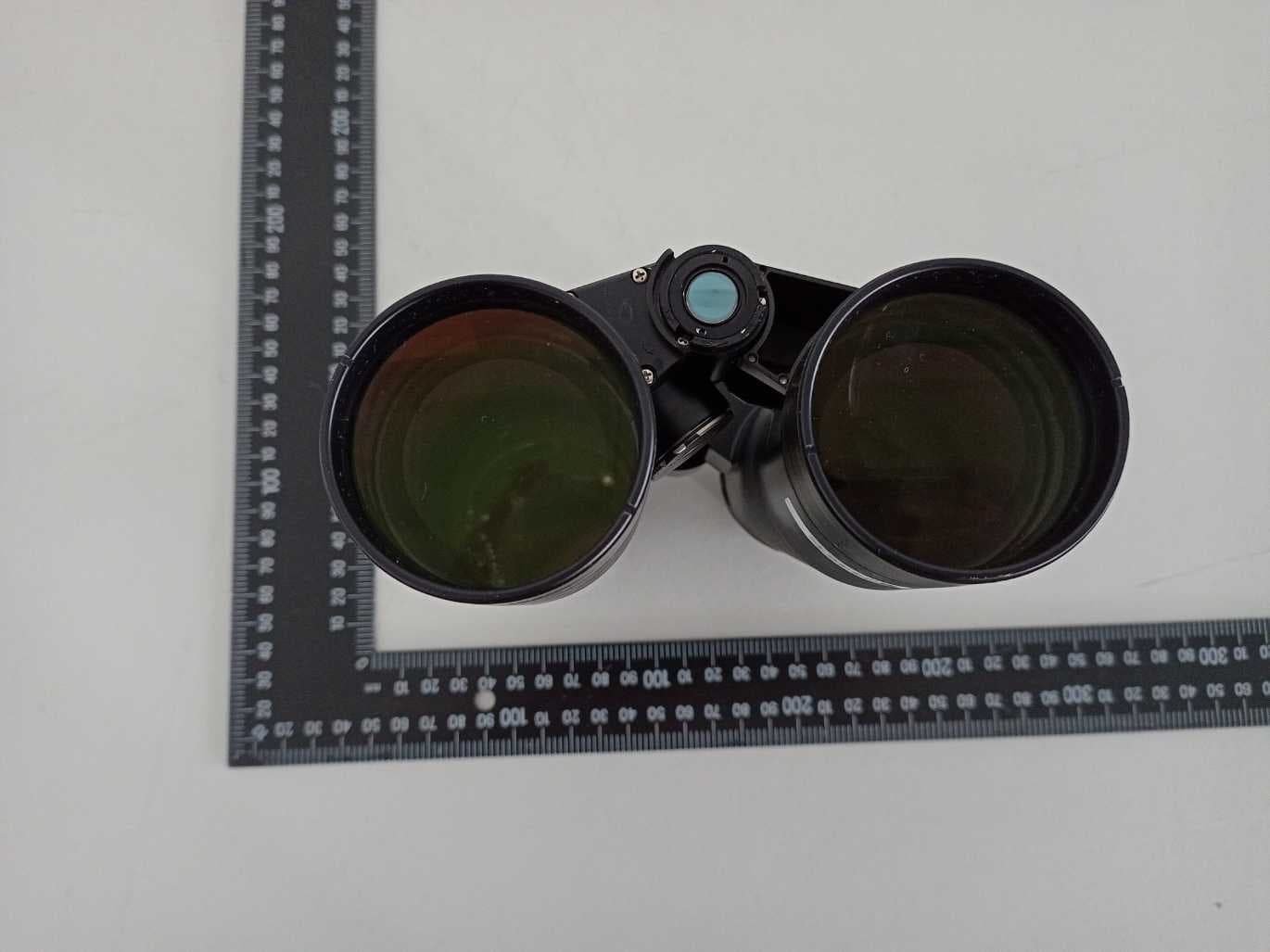 Binocular with Laser Rangefinder - FCC ID N5A6931 - Leica Camera AG (4)