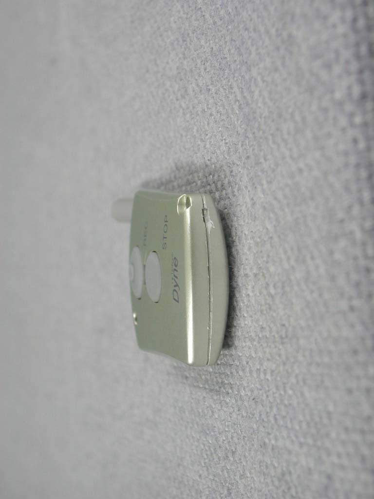 UHF Wireless Remote Controller - FCC ID N5ZDN308R - Dyne Telecom Co Ltd (4)