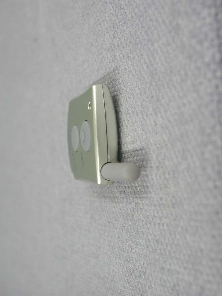 UHF Wireless Remote Controller - FCC ID N5ZDN308R - Dyne Telecom Co Ltd (5)