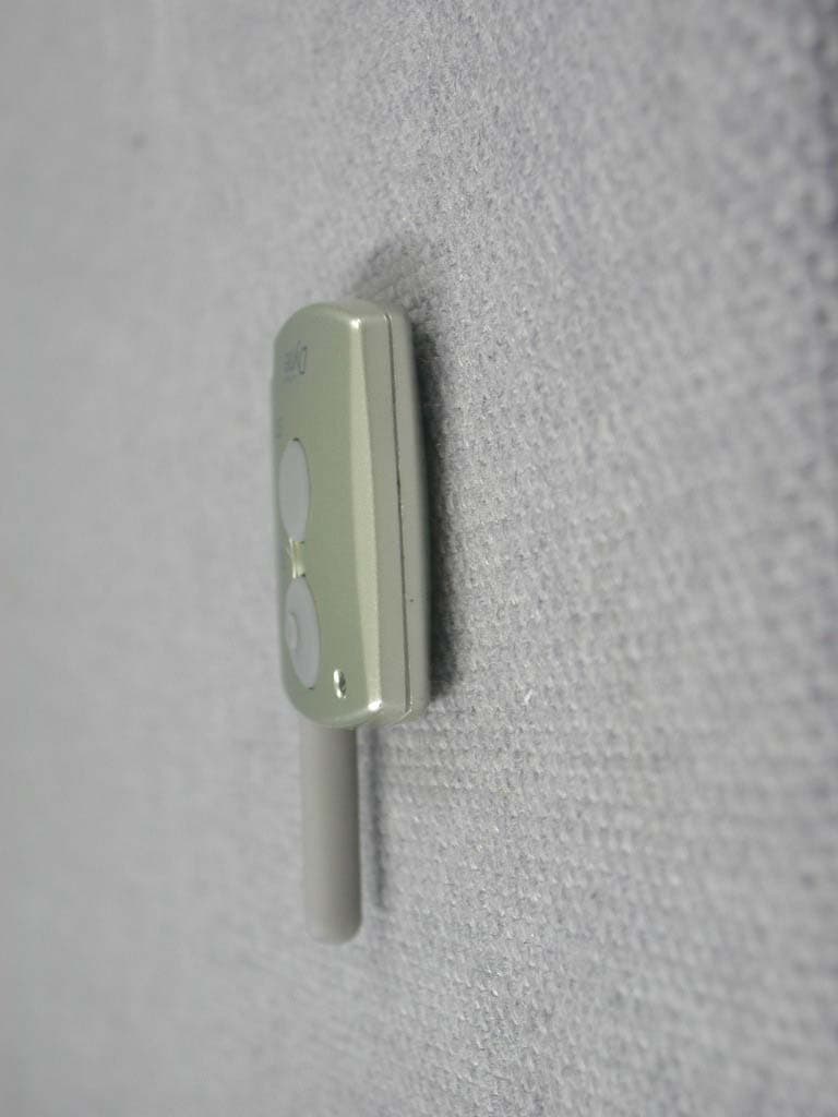 UHF Wireless Remote Controller - FCC ID N5ZDN308R - Dyne Telecom Co Ltd (2)