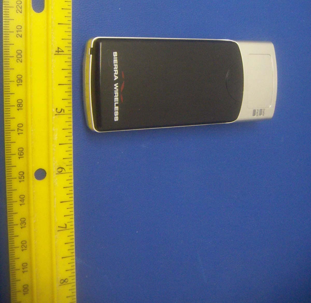 Wireless USB CDMA Modem - FCC ID N7N-MC5725U - Sierra Wireless, ULC (5)