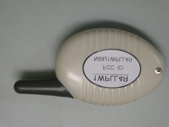 Model 1WPLL4R - hand held transmitter - FCC ID N99J1WPLL4R - Firstech, Inc.