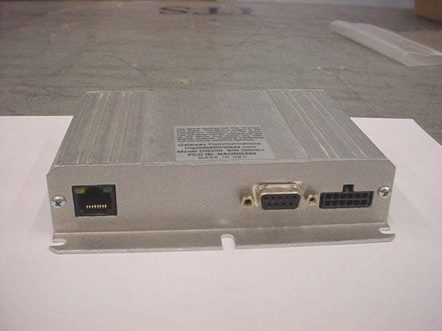 VHF Data Transceiver - FCC ID NAUDG200 - Gateway Communications Inc (3)