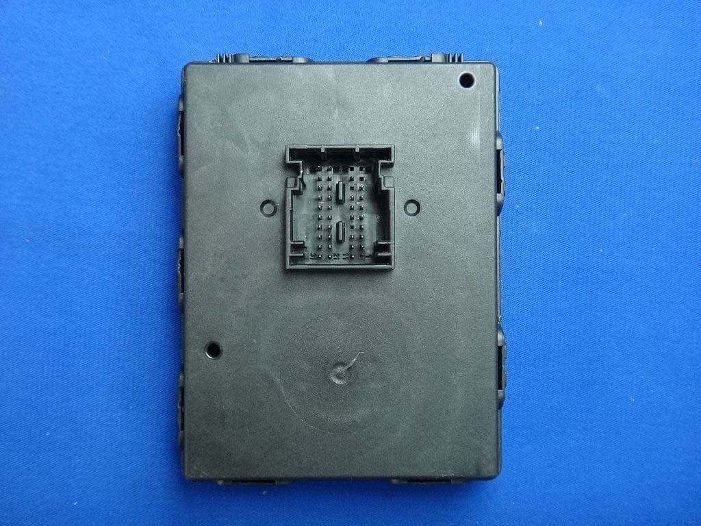 Keyless Entry and Start System - FCC ID NBGMQBBH - HELLA GmbH & Co. KGaA (2)